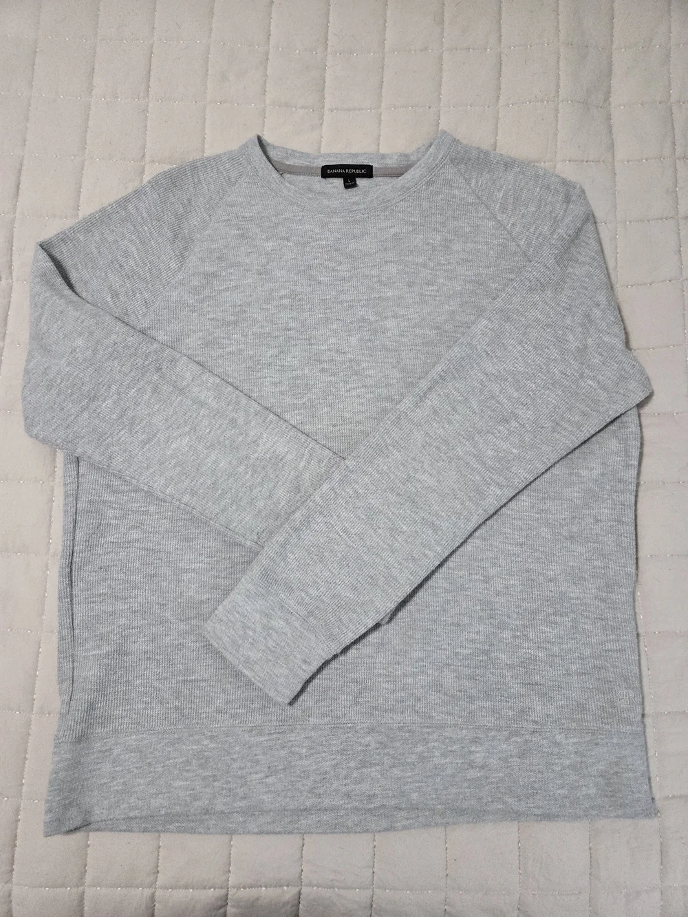 Banana Republic Men’s Light Gray Crewneck Sweater